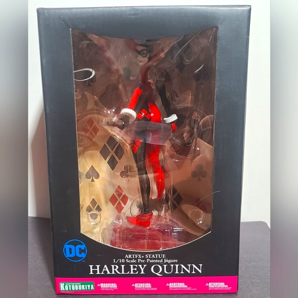 Harley Quinn ArtFX Statue